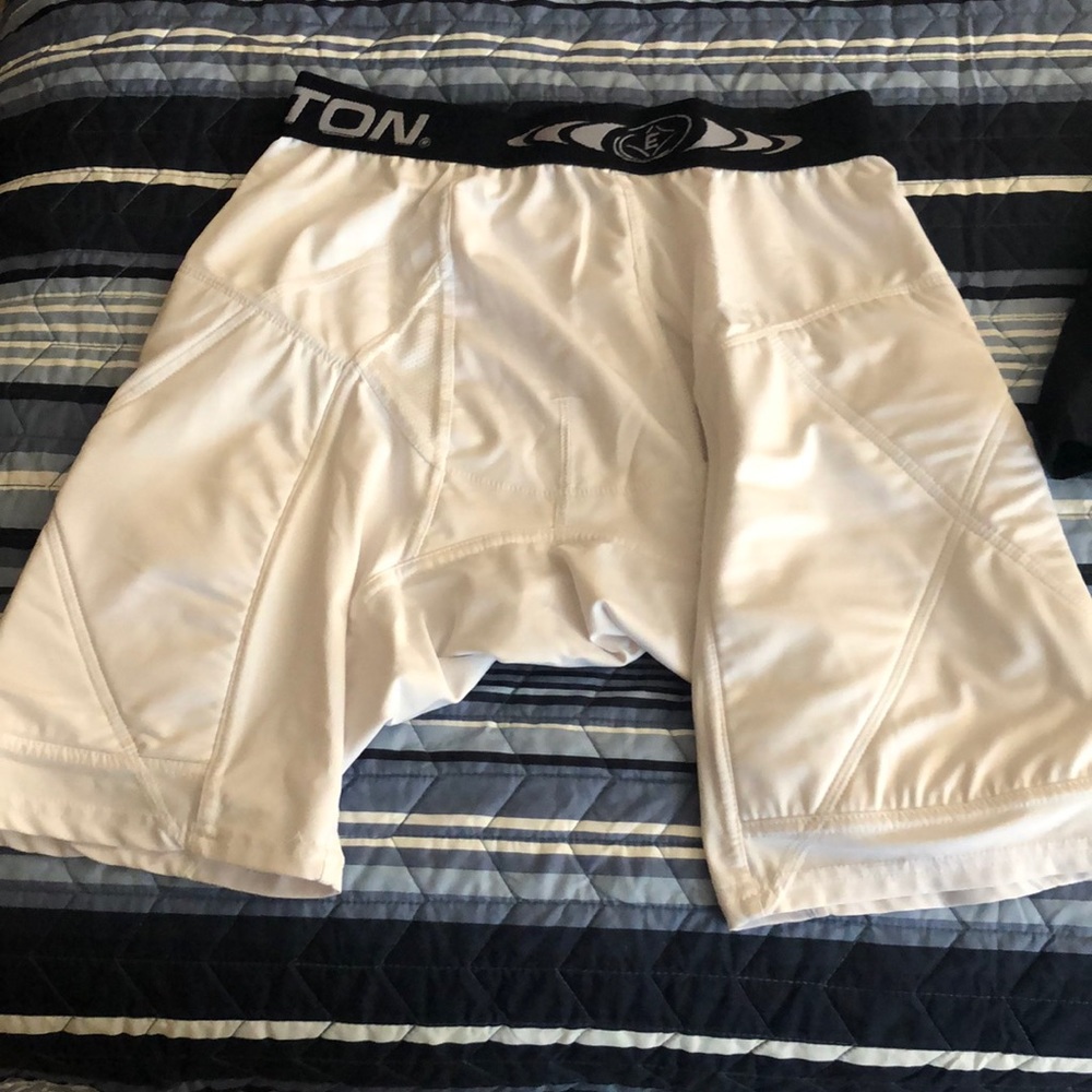 Easton Sliding Shorts